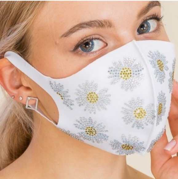 New! 4 Pack Rhinestone Fashion Face Masks - Picture 2 of 10